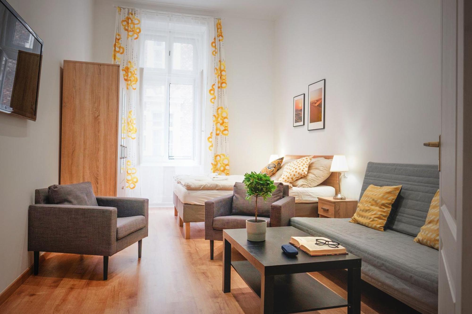 Ferienwohnung Jozsef Krt 3Br - Near Corvin Budapest Exterior foto